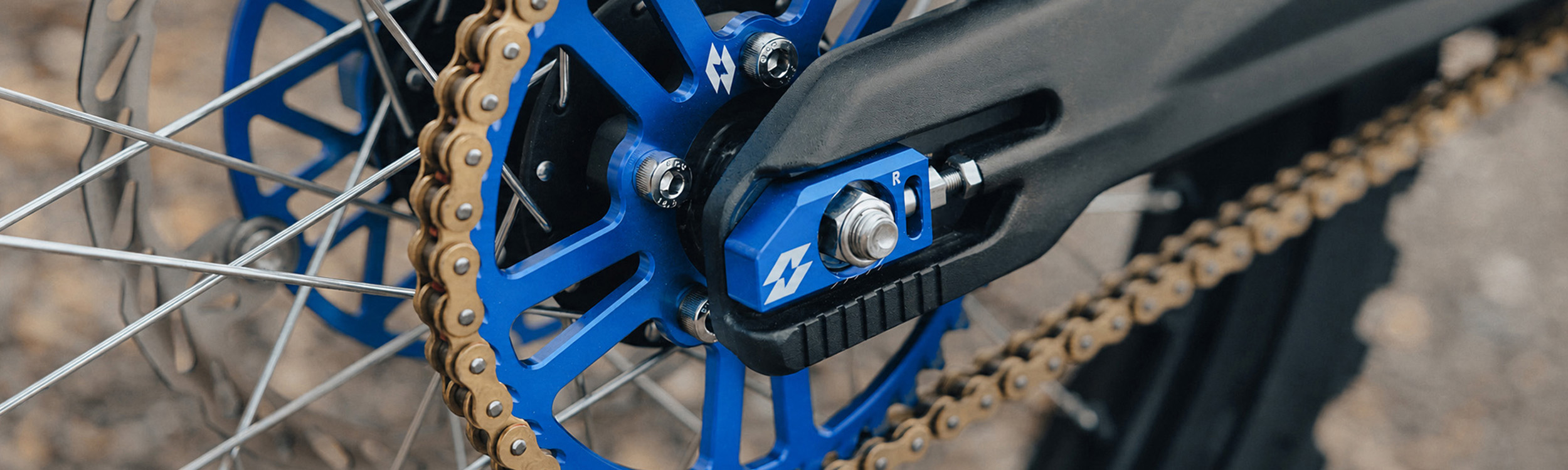 Full-E Charged Rear Sprocket 520-46T for Komodo / Ultra Bee Blue