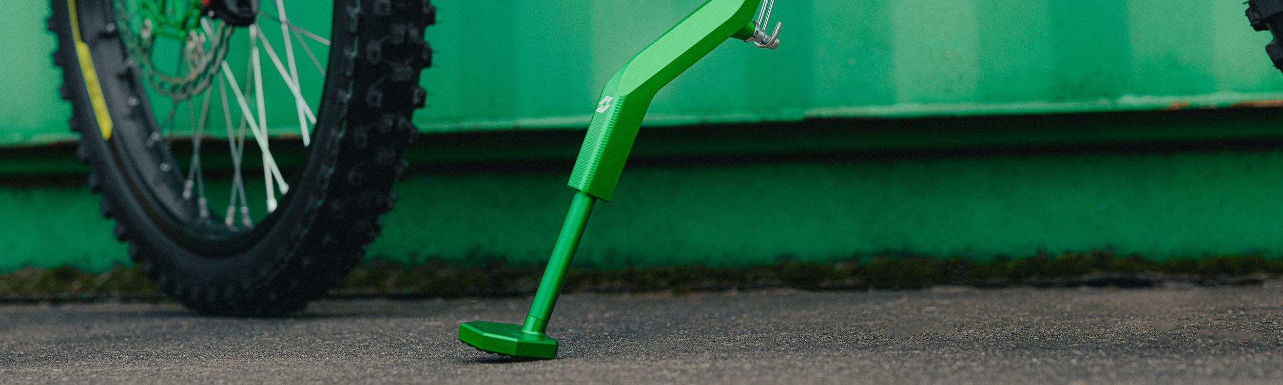 Full-E Charged Side Stand Aluminium Green